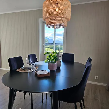 Apartment Kvaloya Aurora *